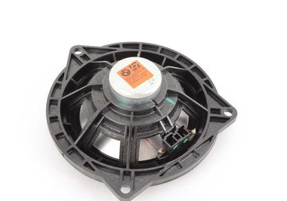 Altavoz central sistema Top HiFi OEM 65136945412 para BMW E81 (116d, 116i). Mejora el sonido del coche con este altavoz original BMW. Compatible con modelos de 2007 a 2011. Original BMW.