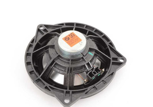 Altavoz central sistema Top HiFi OEM 65136945412 para BMW E81 (116d, 116i). Mejora el sonido del coche con este altavoz original BMW. Compatible con modelos de 2007 a 2011. Original BMW.