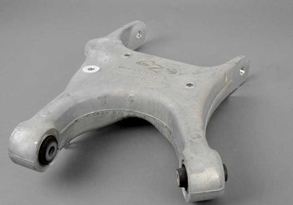 Brazo oscilante trasero derecho OEM 33326770952 para BMW X5 E70, E70N, F15, F85 y BMW X6 E71, E72, F16, F86. Original BMW.