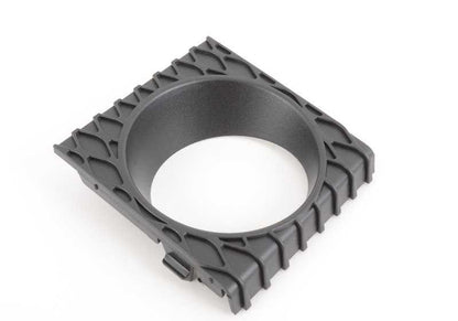Rejilla lateral inferior derecha OEM 51117069506 para BMW E63 y E64. Original BMW.