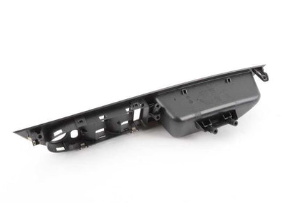 Manilla interior puerta izquierda negra OEM 51416983703 para BMW E60, E60N, E61, E61N. Repuesto original BMW.