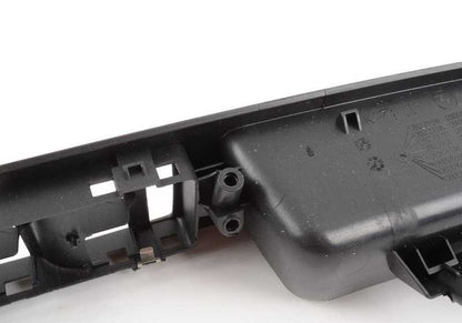 Manilla interior puerta izquierda negra OEM 51416983703 para BMW E60, E60N, E61, E61N. Repuesto original BMW.