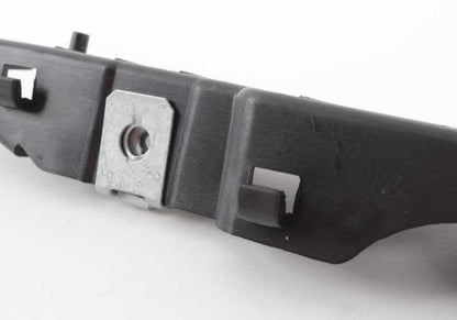 Soporte cubrecárter izquierdo OEM 51758056191 para BMW F87, F80, F82, F83. Original BMW.
