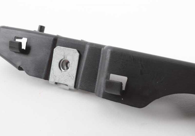 Soporte cubrecárter izquierdo OEM 51758056191 para BMW F87, F80, F82, F83. Original BMW.