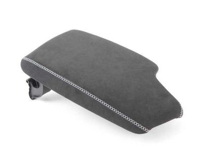 Reposabrazos central M Performance Alcántara OEM 51162405917 para BMW F30, F31, F32, F33, F34, F36. Accesorio original BMW perfecto para interior deportivo con máxima comodidad y estilo.