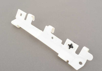 Soporte moldura pilar A izquierdo OEM 51438268167 para BMW Serie 3 (E46). Original BMW.