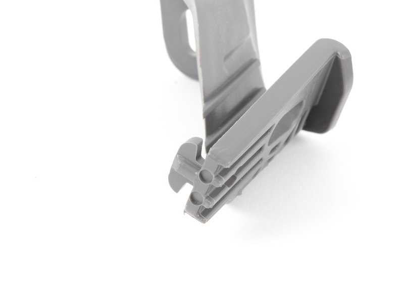 Soporte de faro derecho para BMW F80, F80N, F82, F82N, F83, F83N (OEM 51648054326). Original BMW