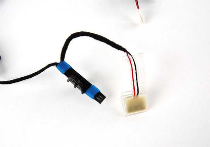 Luz de maneta puerta izquierda OEM 63317181313 para BMW E90, E90N, E91, E91N, E84. Iluminación original para tirador de puerta. Recambio original BMW.