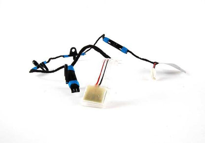 Luz de maneta puerta izquierda OEM 63317181313 para BMW E90, E90N, E91, E91N, E84. Iluminación original para tirador de puerta. Recambio original BMW.