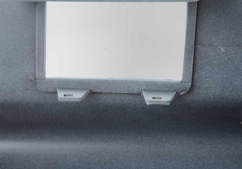 Carcasa para BMW Serie 3 E30 (OEM 51111952454). Original BMW.