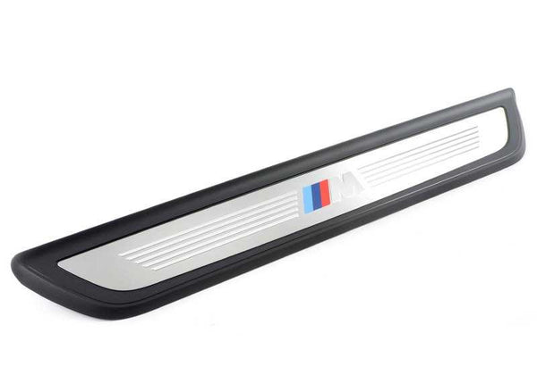 Embellecedor de entrada delantero M OEM 51478053575 para BMW Serie 6 F06, F06N. Original BMW.
