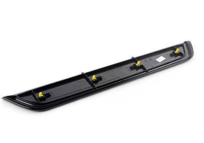 Embellecedor de entrada delantero M OEM 51478053575 para BMW Serie 6 F06, F06N. Original BMW.