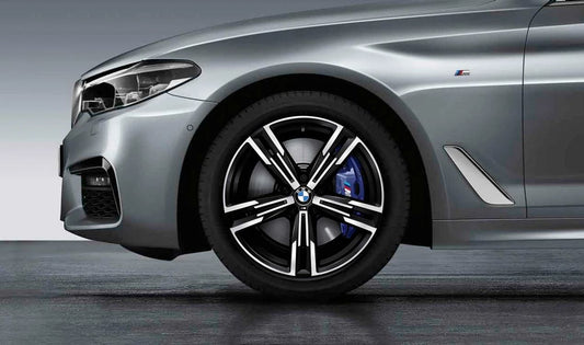 Ruota completa invernale anteriore M a doppi raggi 848 7.5Jx18 ET25 bicolore nero tagliato/lucidato con pneumatico Continental 225/45 R18 95V Runflat OEM 36115B84309 per BMW. BMW originale