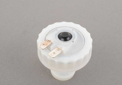 Interruptor de advertencia OEM 34321153158 para BMW E23. Original BMW.