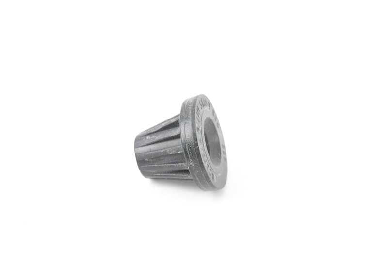Caperuza para parachoques OEM 51121904506 para BMW Serie 3 E30 318i, M3 (1984-1992). Original BMW.
