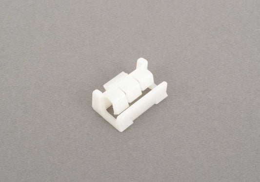 Clip sujeción modellatura esterna OEM 51138253271 per BMW E46 (316i Modelli, 318d) dal 2002 al 2005. BMW originale.