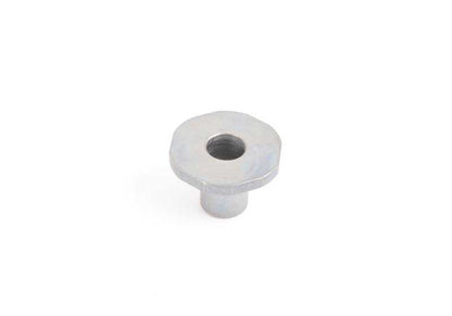 Support de radiateur SilentBlock ou Oil 17217559122 pour BMW E90 M3, E92 M3, E93 M3. BMW d'origine.