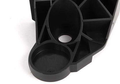 Soporte lateral izquierdo OEM 51117030619 para BMW E46. Pieza original BMW para la carrocería, ubicado en la zona lateral izquierda del vehículo. Repuesto original BMW.