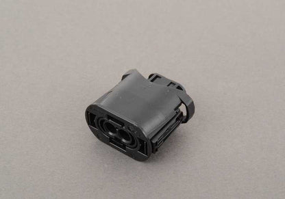 Conector eléctrico 2 pines negro OEM 61136907388 para BMW E81, E82, E87, E88, E46, E90, E91, E92, E93, E39, E60, E61, F07, F10, F11, E63, E64, E84, E83, E53, E70, E71, E72, E85. Original BMW.