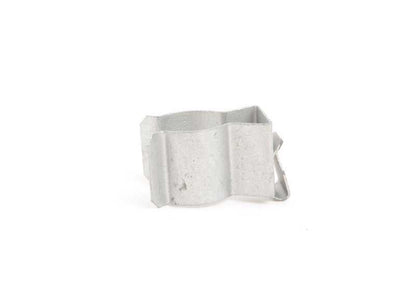 Clip de sujeción OEM 11147808774 para BMW E70 (X5 3.0sd) y E71 (X6 xDrive35d). Original BMW.