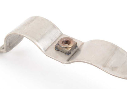 Soporte tubo de escape OEM 18207504253 para BMW E39. Original BMW.