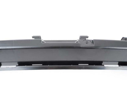 Guía centro trasera OEM 51127256922 para BMW Serie 3 F30, F30 LCI (2011–2018). Original BMW.