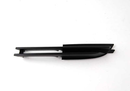 Rejilla delantera derecha (parcialmente abierta) OEM 51117032614 para BMW E46. Original BMW.