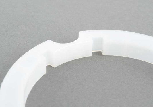 Anillo de sujeción OEM 33521090892 para BMW E39 y E38 528i con suspensión trasera EDC. Original BMW.