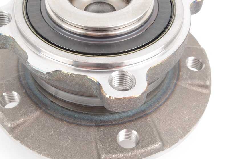 Front wheel with bearing OEM 31226765601 for BMW E60, E61, E63, E64. Original BMW.