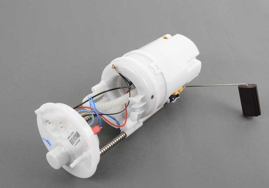 OEM filter fuel pump 16117207599 for BMW E70, E71, F15, F16. Original BMW.