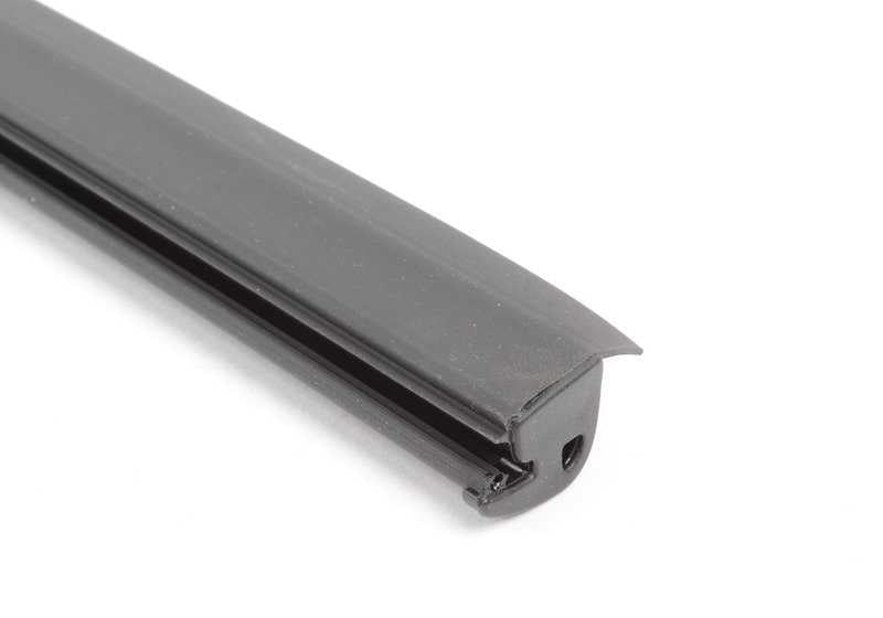 Tampa esquerda OEM 51221928041 para BMW E32. Peça original para a moldura da porta dos fundos. Compatível apenas com a série BMW 7 E32. BMW original.