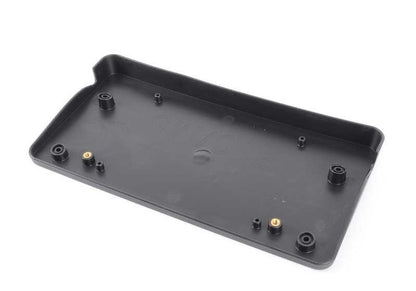 Soporte para matrícula OEM 51138047379 para BMW F10. Pieza original BMW.