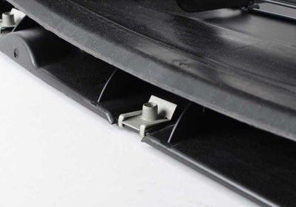 Cuccio d'aria OEM 51747224660 per BMW F01, F01N, F02, F02N, F04. BMW originale.