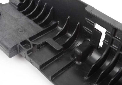 Soporte del módulo de radiador OEM 17117593839 para BMW F25 (X3), F26 (X4). Original BMW.
