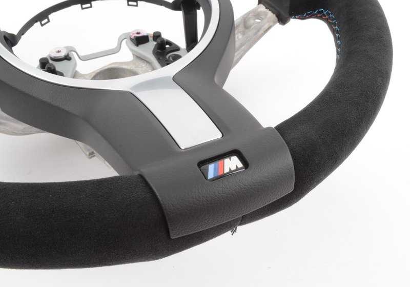 Volante M Performance de Alcántara y carbono OEM 32302253653 para BMW F10, F06, F12, F13 (M5 y M6 desde 07/2013). Original BMW.