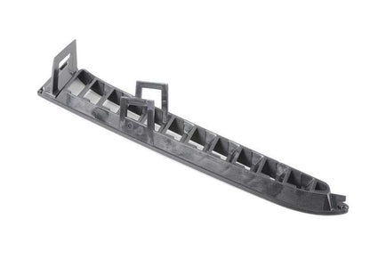 Rejilla de entrada de aire derecha OEM 51118056600 para BMW F80, F82, F83. Original BMW.