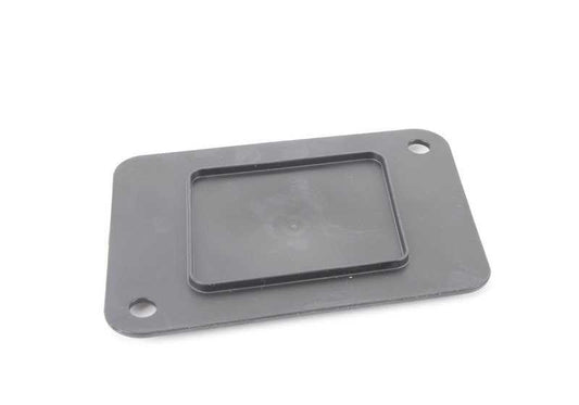 Tapa conducto aire freno OEM 51717213647 para BMW X3 F25 y X4 F26. Compatible con versiones sDrive18d, sDrive20i. Pieza original BMW.