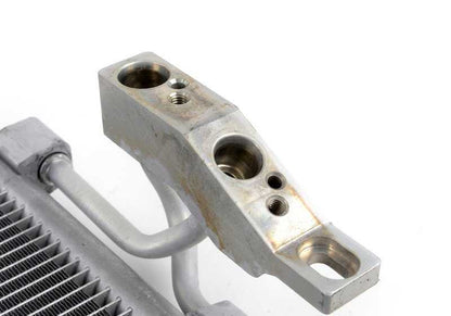 Condensador aire acondicionado OEM 64539216143 para BMW F25 y F26. Recambio original BMW.