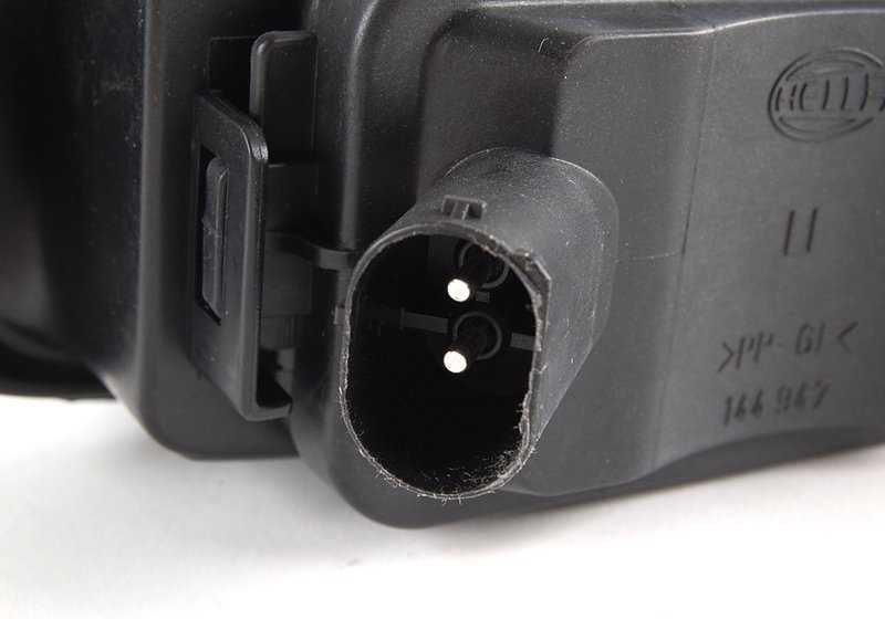 Antiniebla delantero izquierdo OEM 63178352023 para BMW E38 (728i, 730i) todos los modelos compatibles. Original BMW.
