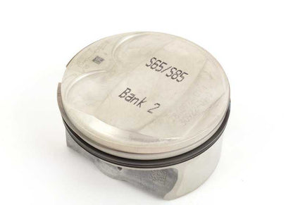 Pistón Mahle 92,190mm (+0,20) OEM 11257840924 para BMW E90, E92, E93 M3 con motor S65. Original BMW.