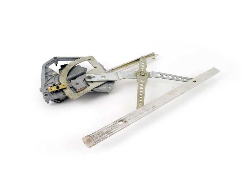Elevalunas eléctrico delantero derecho para BMW E28 (OEM 51331921472). Original BMW