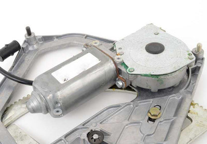 Elevalunas eléctrico delantero derecho para BMW E28 (OEM 51331921472). Original BMW