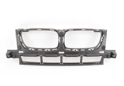 Attached, front center bumper M for BMW E83 LCI. Original BMW