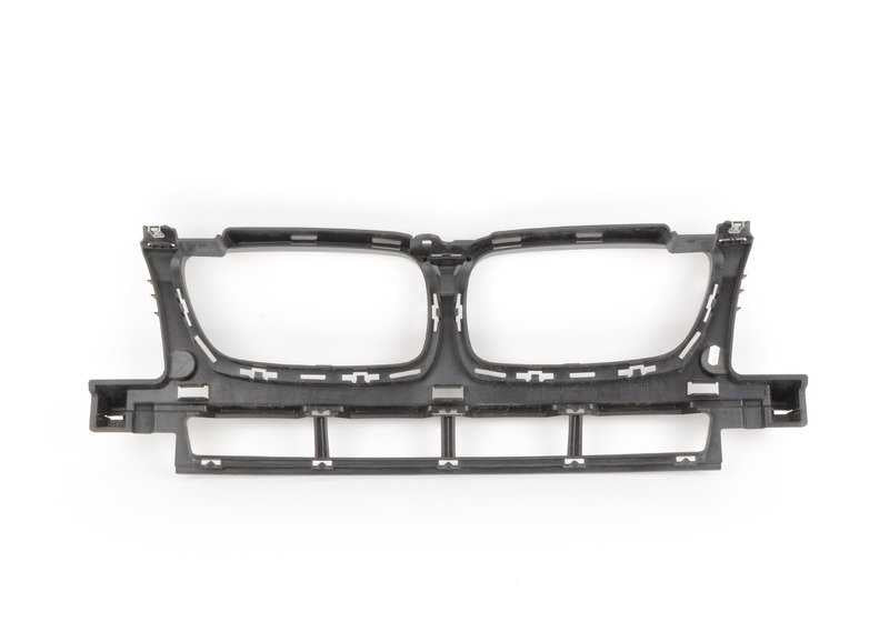 Attached, front center bumper M for BMW E83 LCI. Original BMW