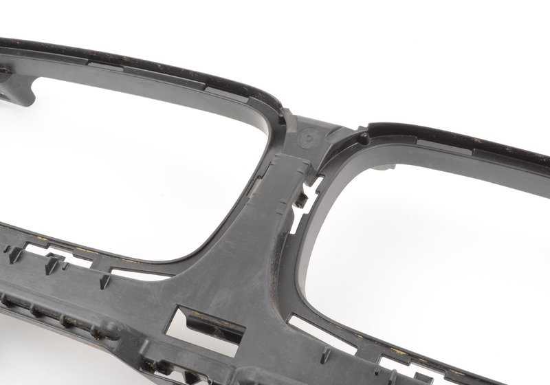 Attached, front center bumper M for BMW E83 LCI. Original BMW
