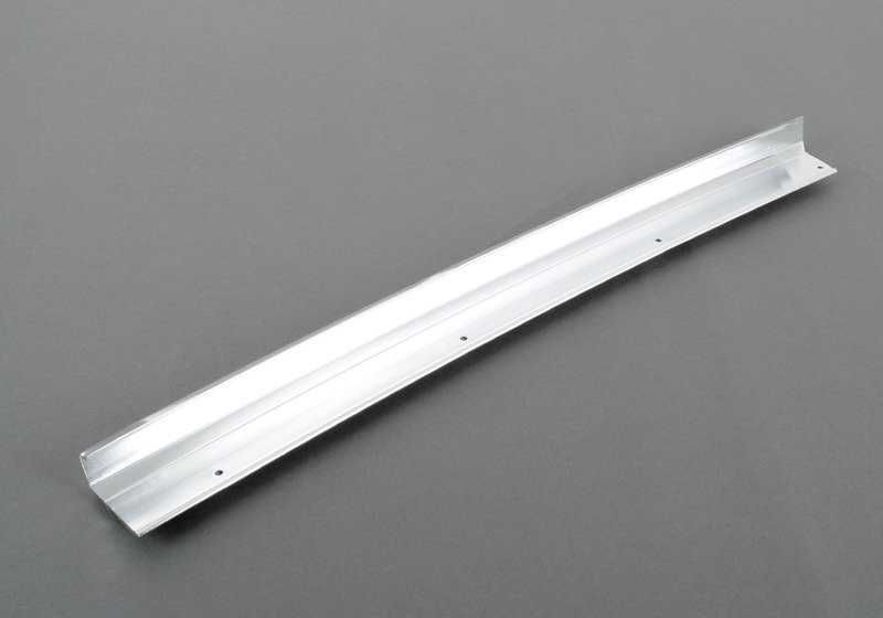 Moldura pilar B derecha OEM 51711819818 para BMW E30. Original BMW.
