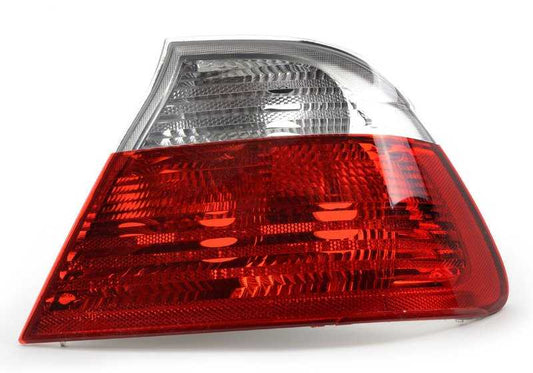 Piloto trasero derecho blanco OEM 63218384844 para BMW E46. Compatible con todos los modelos BMW E46 con piloto lateral trasero derecho. Original BMW.