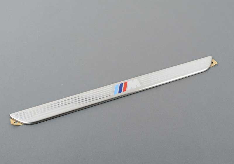Embelluatore di ingresso frontale OEM 51477205263 per BMW X5 E70, X5 E70 LCI, X6 E71. BMW originale.