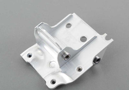 Placa de adaptación derecha OEM 51117186514 para BMW F07, F10, F11, F18, F06, F12, F13, F01, F02, F04. Original BMW.