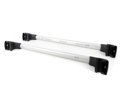 Barras de techo para BMW X1 E84 con railing. OEM 82712338617. Instalación sin herramientas, estructura de aluminio y cierre antirrobo. Compatible con portaesquís, cofres y más. Original BMW.
